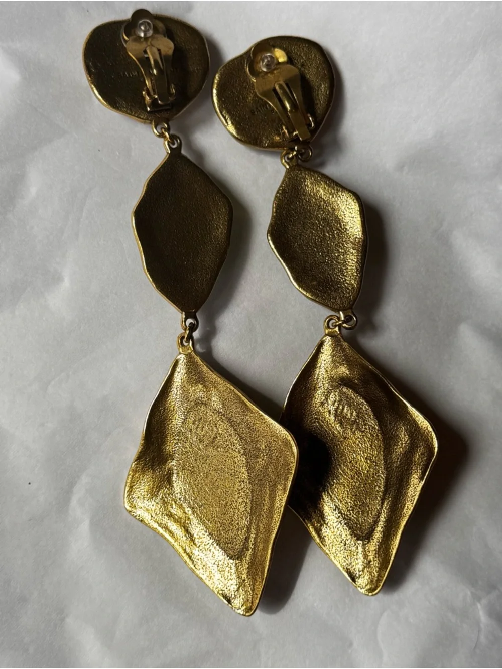 SAINT LAURENT Runway Gold-Tone Drop Earrings with Resin Glass-like cabochons - Picture 7 of 9